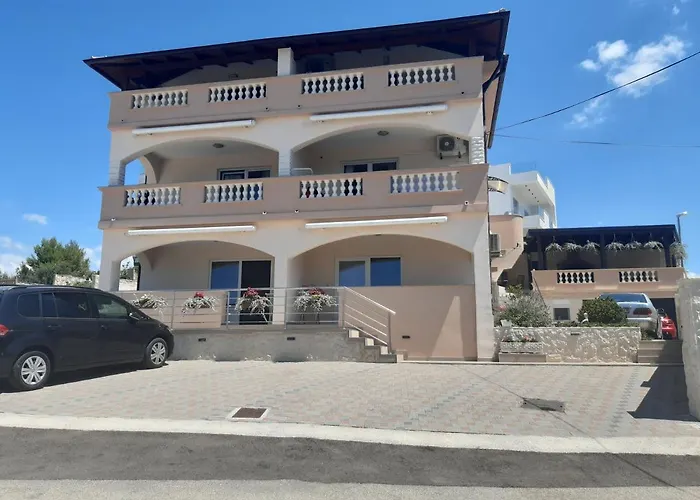 Pensions in Primošten