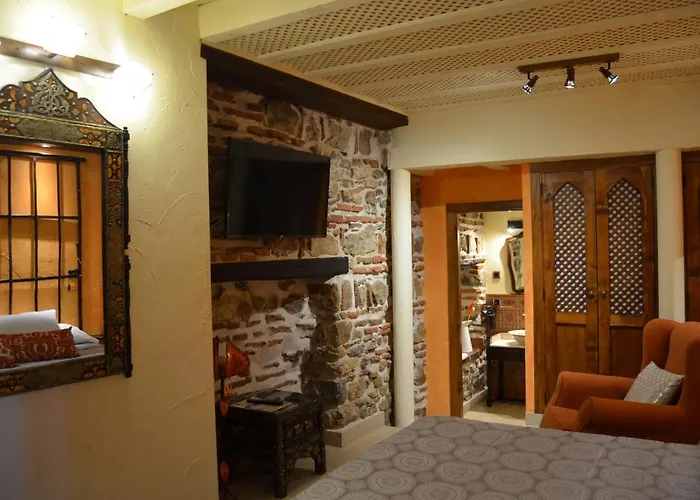Hoteles Baratos en Buitrago del Lozoya