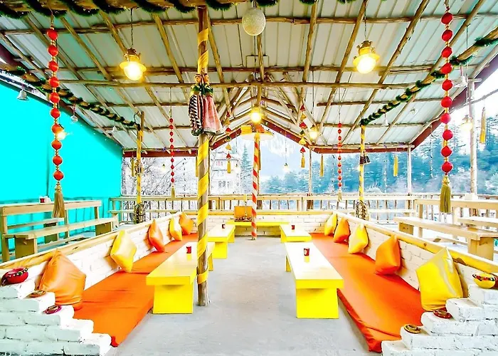 Hostels in Manali (Himachal Pradesh)