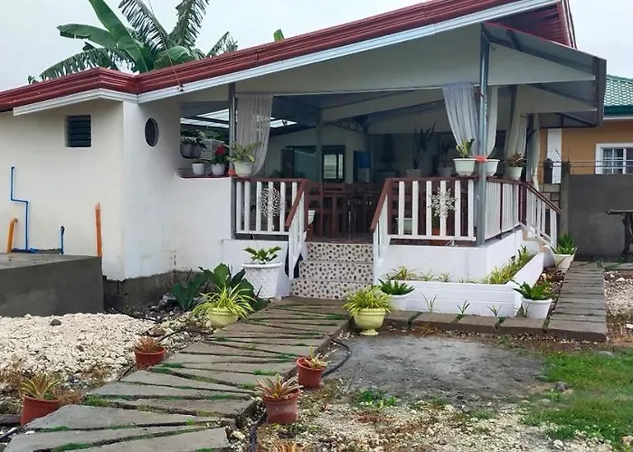 Hostels in Moalboal