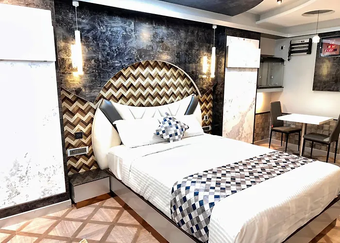Cheap Hotels in Ooty