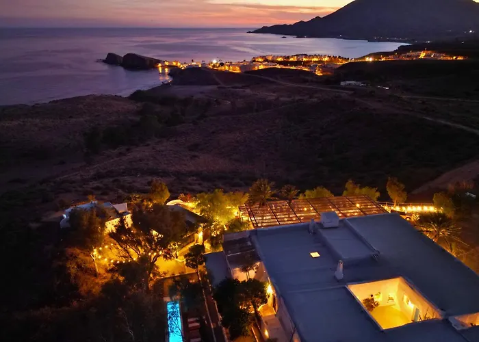 Hoteles Baratos en La Isleta del Moro