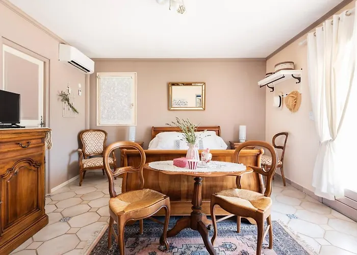 Chambres d'hotes à Nans-les-Pins