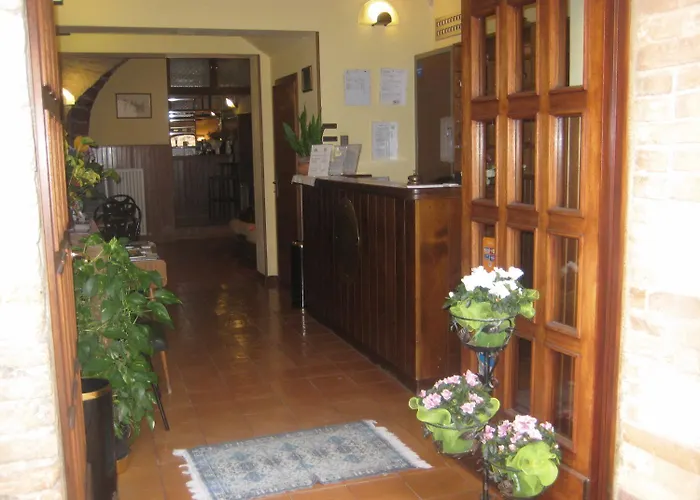Hoteles Baratos en Asís