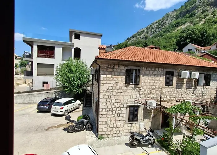 Bed and Breakfast in Kotor