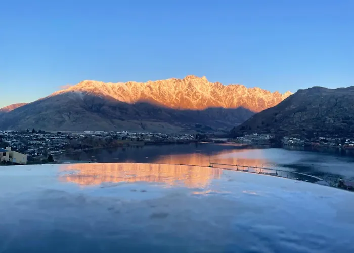 Cheap Hotels in Queenstown