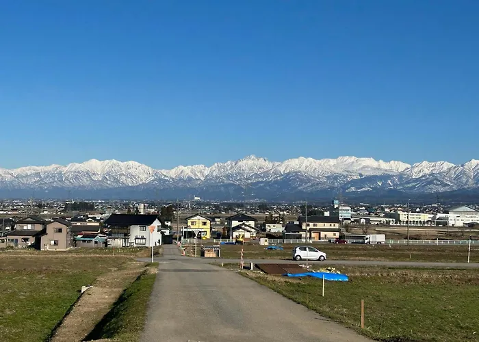 Pensiones en Toyama