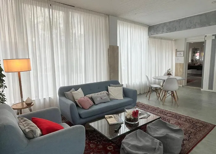 Günstige Hotels in Luino