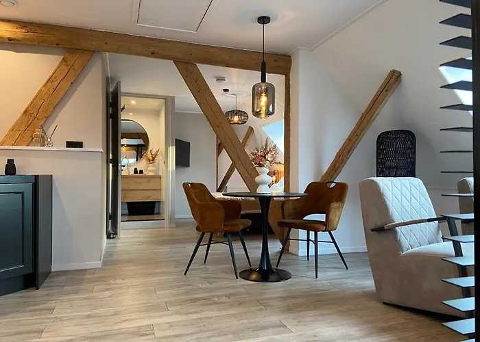 Bed and Breakfast in Een-West