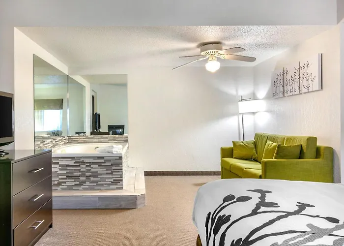 Cheap Hotels in Gatlinburg