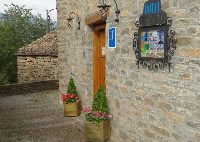 Hoteles Baratos en Aínsa