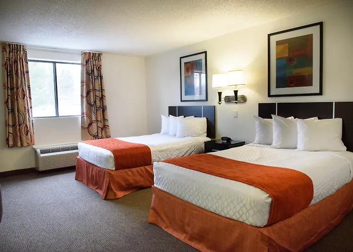 Motels in Monticello