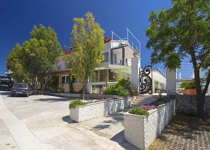 Bed and Breakfast in Hvar Town