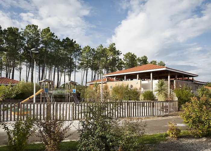 Hotel pas Cher à Parentis-en-Born