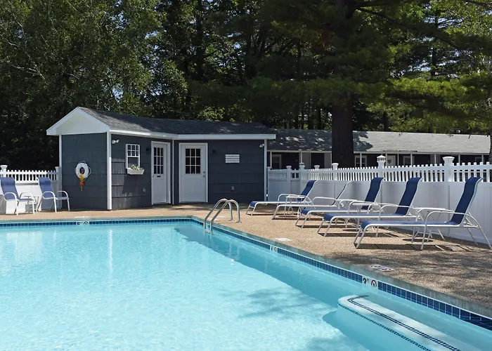 Motels in Milford