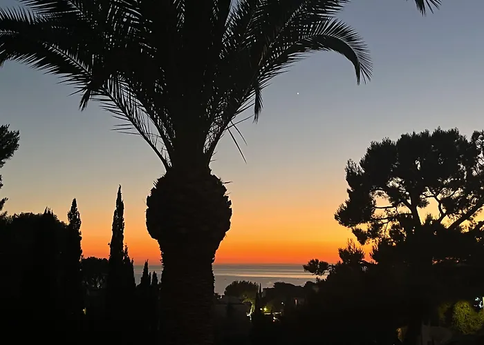 Guest Houses in Cassis