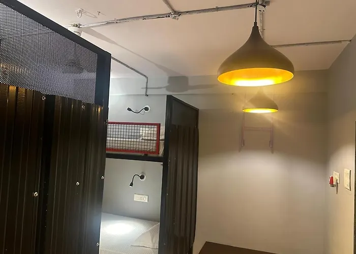 Hostels in Poona