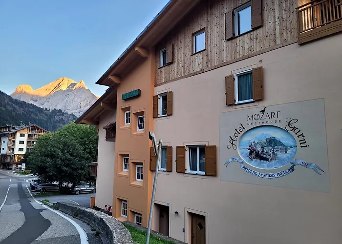 Pensionen in Canazei