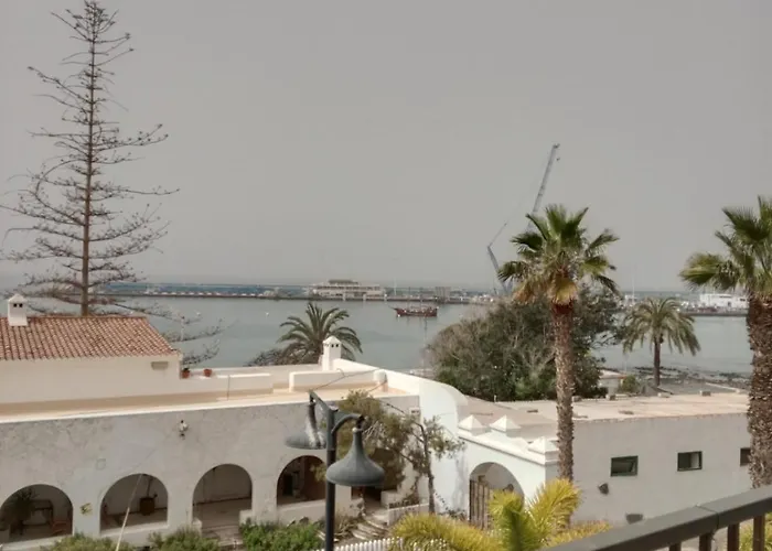 Albergues en Los Cristianos (Tenerife)