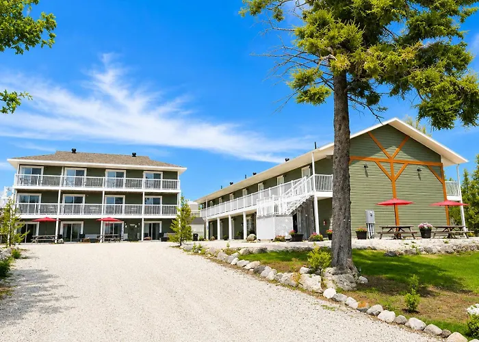 Motels in Tobermory
