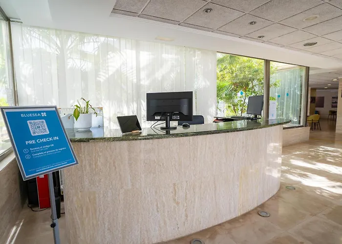 Hoteles Baratos en Es Cana