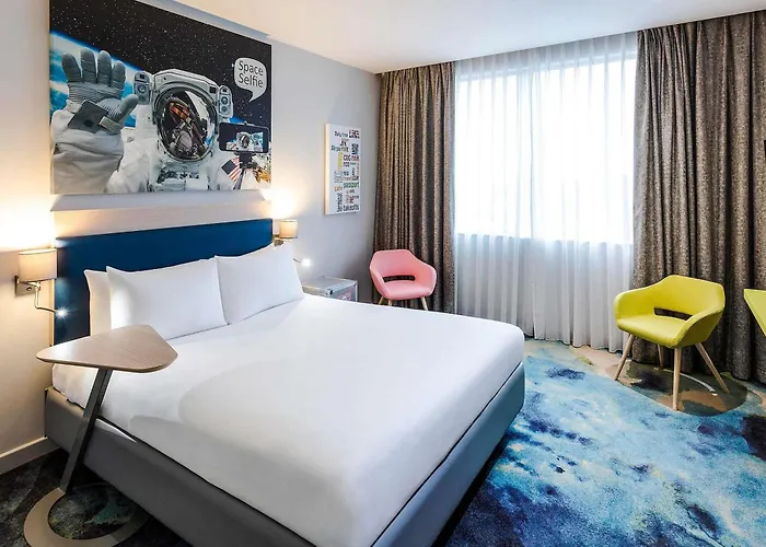 Cheap Hotels in Hillingdon
