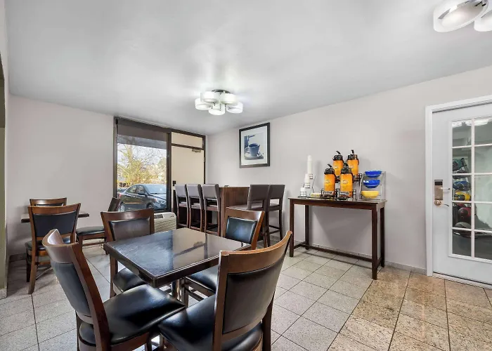 Motels in Holly Springs