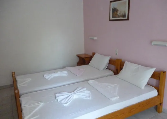 Pensions in Parga