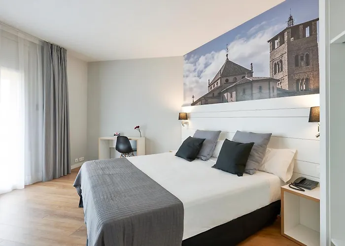Hoteles Baratos en Vic