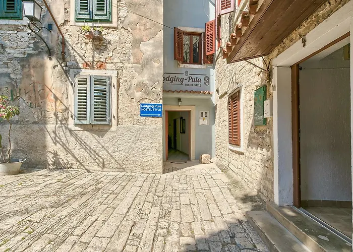 Hostels in Pula