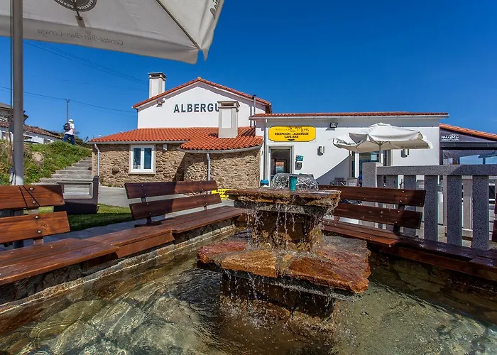 Albergues en Ribadiso