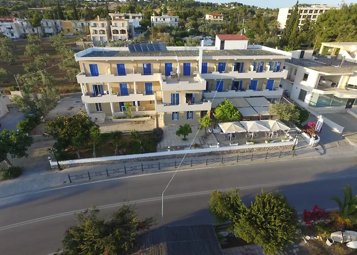 Hoteles Baratos en Porto Heli