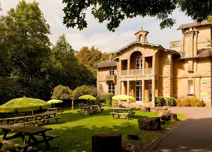 Hostels in Bath