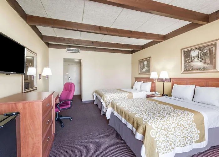 Cheap Hotels in Niles