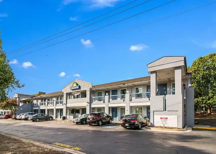 Hoteles Baratos en Raleigh