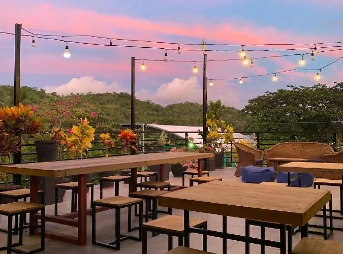 Hostels in Coron